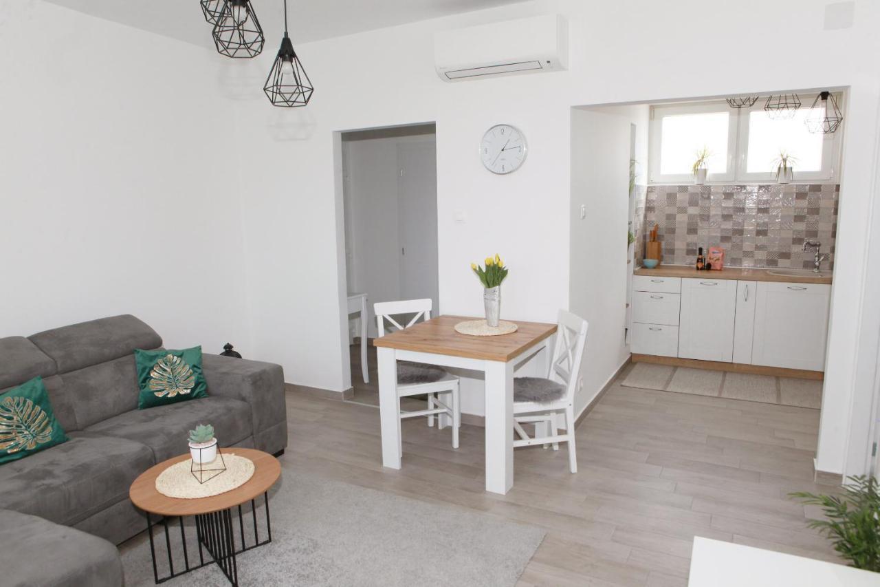 Apartman Lucija Karlovac Exterior foto